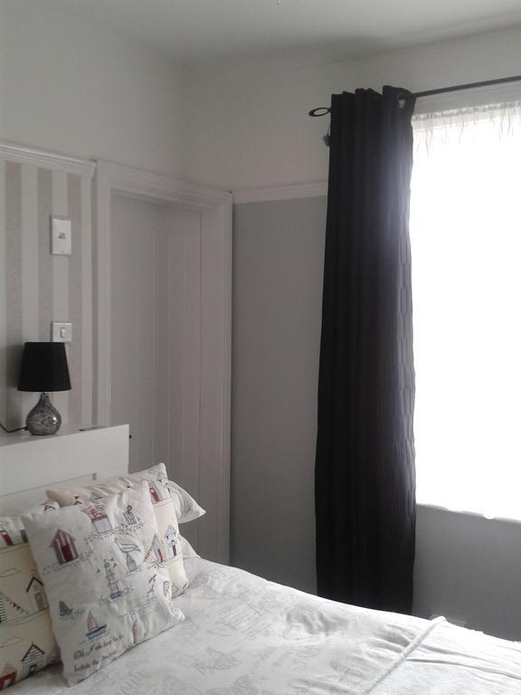 South Rising Guest House Poole Εξωτερικό φωτογραφία