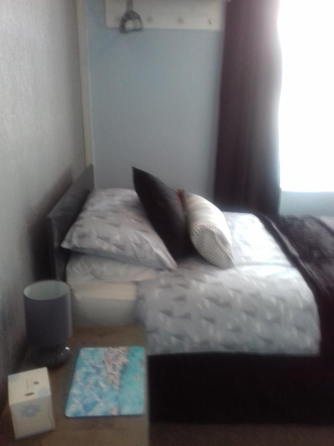 South Rising Guest House Poole Εξωτερικό φωτογραφία