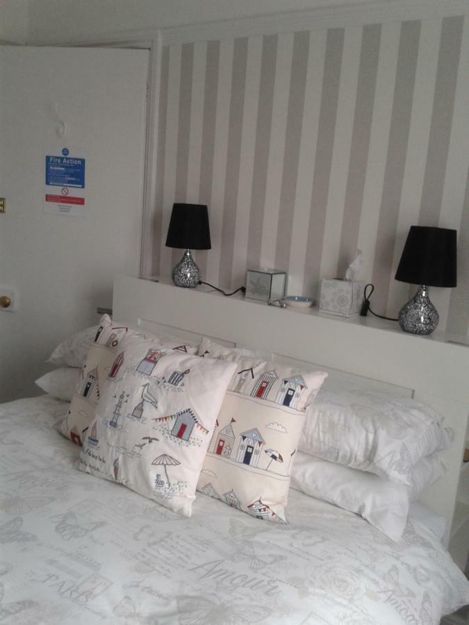 South Rising Guest House Poole Εξωτερικό φωτογραφία